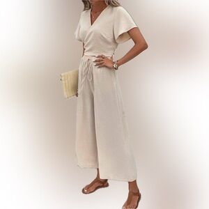 *NEW* 2 Piece Suit - Crop top and Wide pant leg for the summer! Lightweight suit